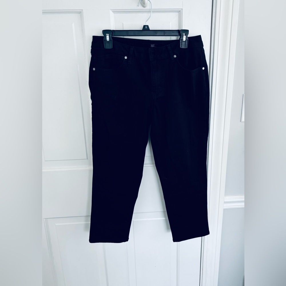 New Black Denim Capri Pants Size 12 New Without Tags